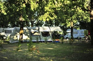 camping à Gourdon